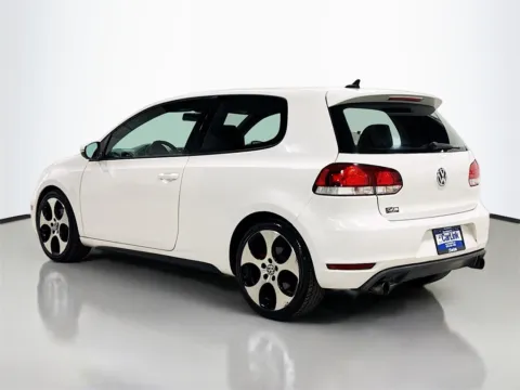 More photos of 2011 Volkswagen GTI at CarLink Morristown, NJ