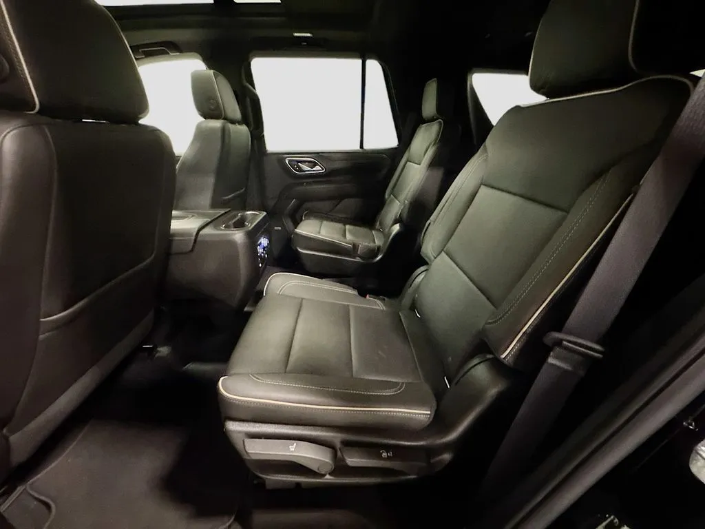 2022 GMC Yukon SLT - Photo 27