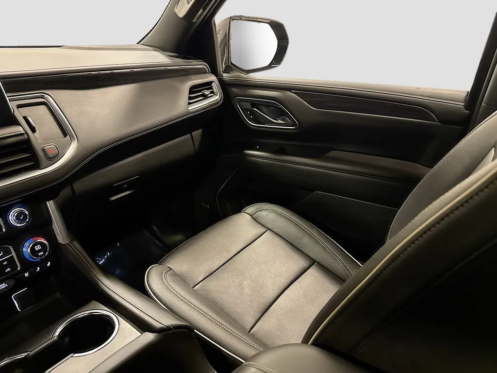 2022 GMC Yukon SLT - Photo 30