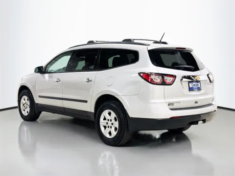 More photos of 2017 Chevrolet Traverse LS at CarLink Morristown, NJ