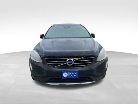 Photos of 2015 Volvo XC60 T6 for sale in Newton, IA at Gregg Young Newton