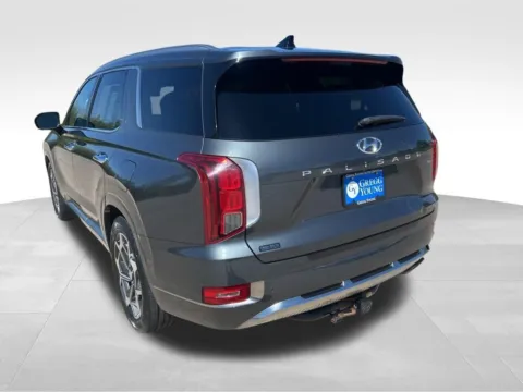 More photos of 2022 Hyundai Palisade Calligraphy at Gregg Young Newton, IA