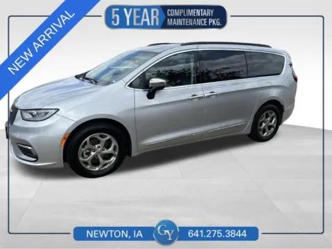 Silver 2023 Chrysler Pacifica Limited for sale in Newton, IA