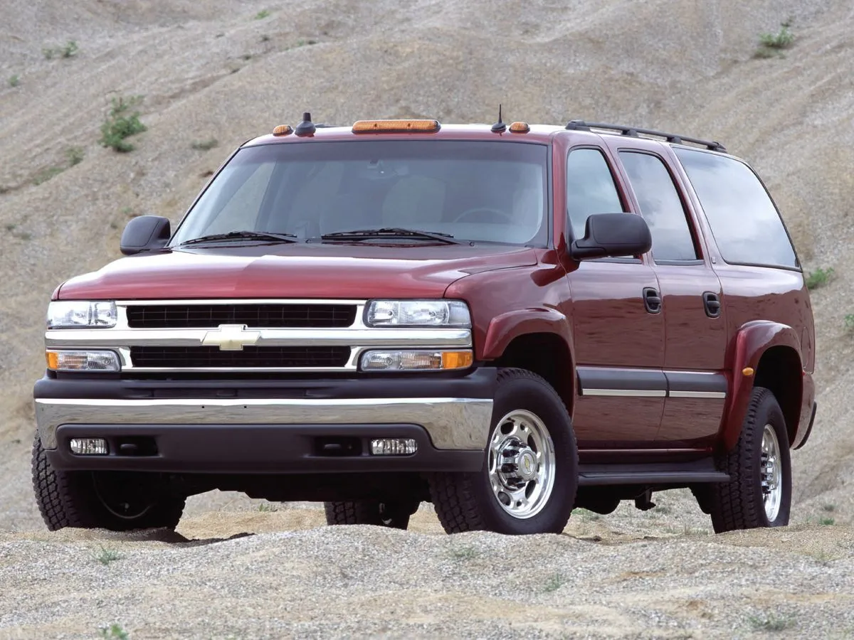 2003 Chevrolet Suburban 1500 LT for sale in Newton, IA