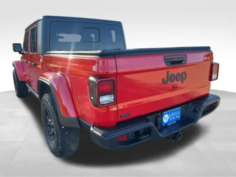 More photos of 2021 Jeep Gladiator Sport at Gregg Young Newton, IA