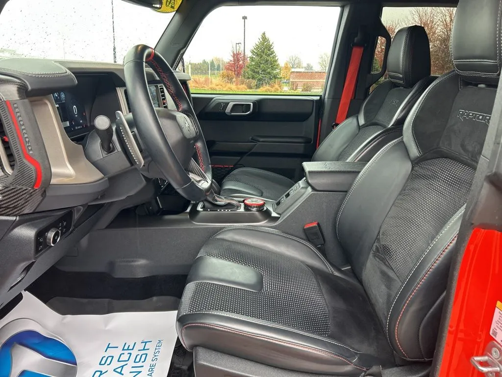 2023 Ford Bronco Raptor photo 4