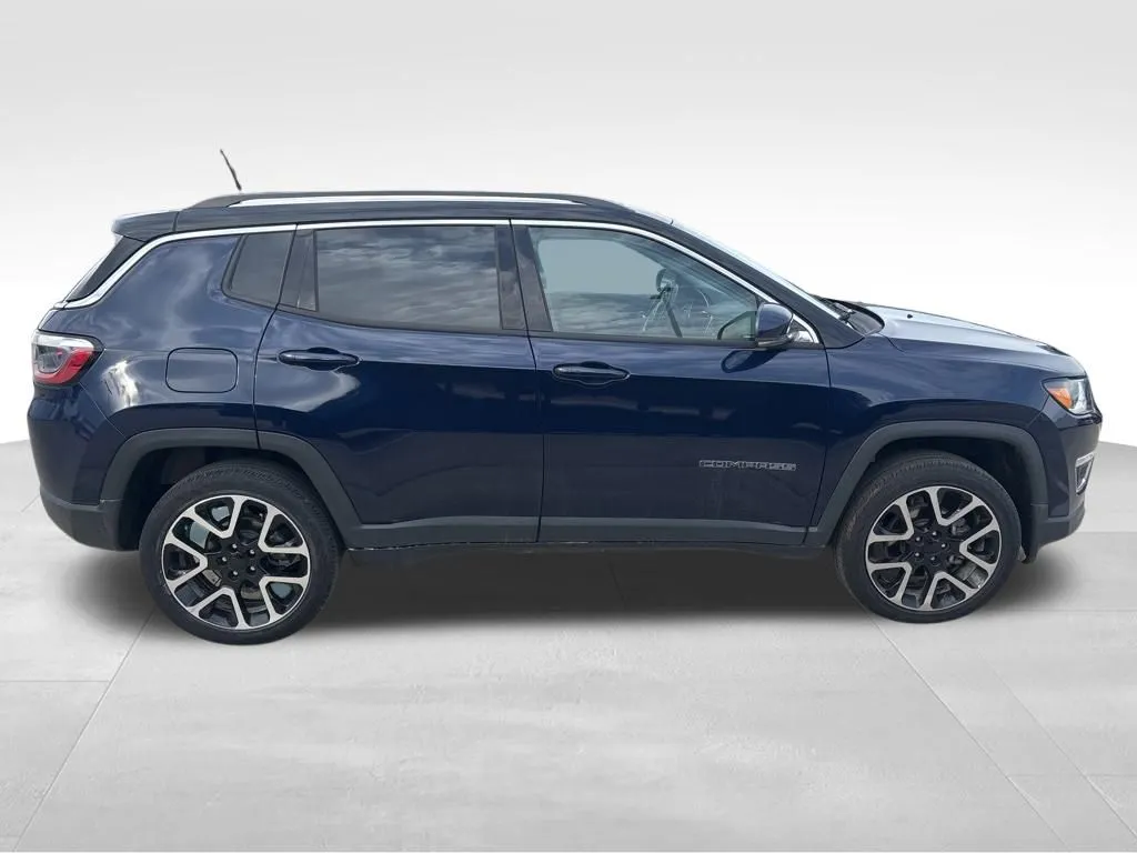 2021 Jeep Compass Limited photo 3