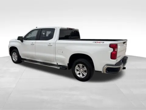 More photos of 2024 Chevrolet Silverado 1500 LT at Gregg Young Chevrolet of Norwalk, IA