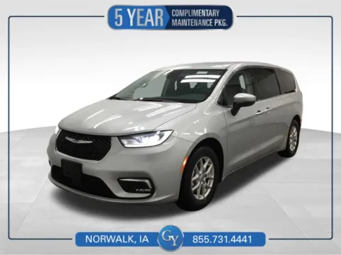 Silver 2023 Chrysler Pacifica Touring L for sale in Norwalk, IA