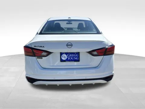 More photos of 2025 Nissan Altima 2.5 SV at Gregg Young Chevrolet of Norwalk, IA