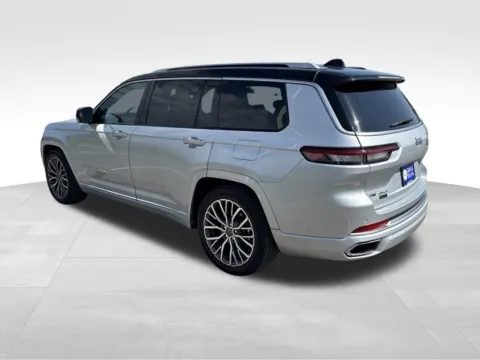 More photos of 2022 Jeep Grand Cherokee L Summit at Gregg Young Chevrolet of Norwalk, IA