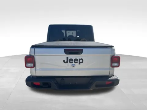 More photos of 2023 Jeep Gladiator Sport at Gregg Young Chevrolet of Norwalk, IA