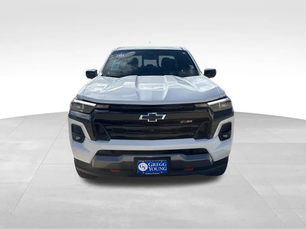 2023 Chevrolet Colorado Z71 photo 4