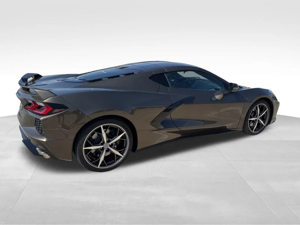 2021 Chevrolet Corvette Stingray 3LT photo 3