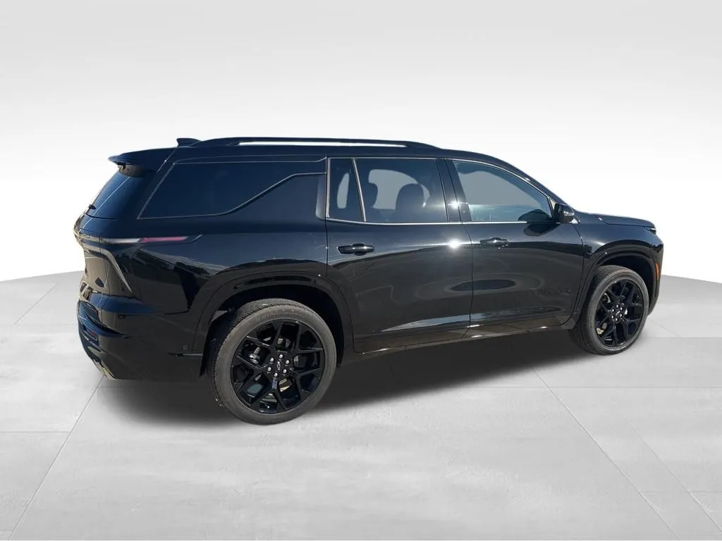 2024 Chevrolet Traverse RS photo 3