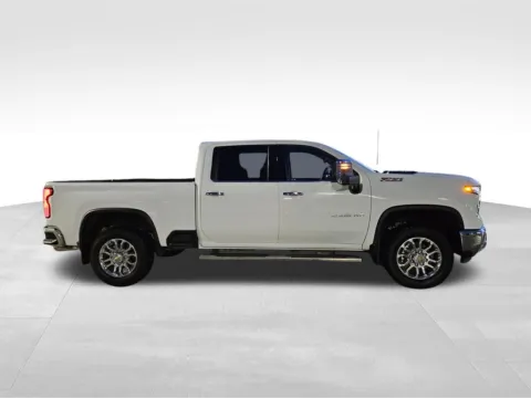 More photos of 2025 Chevrolet Silverado 2500HD LTZ at Gregg Young Plattsmouth, NE