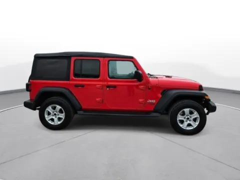 More photos of 2018 Jeep Wrangler Unlimited Sport S at Gregg Young Plattsmouth, NE