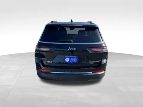 More photos of 2022 Jeep Grand Cherokee L Limited at Gregg Young Plattsmouth, NE