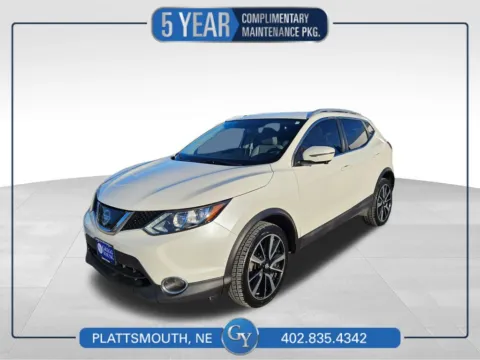 White 2018 Nissan Rogue Sport SL for sale in Plattsmouth, NE