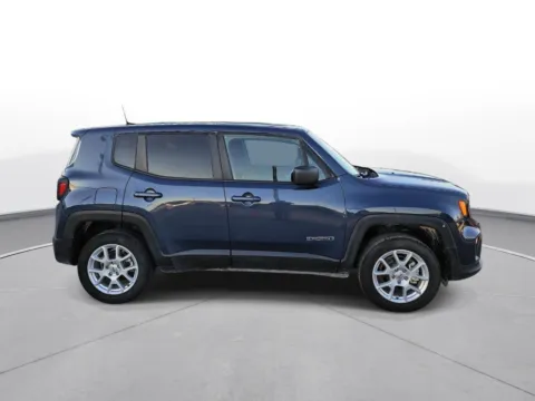 More photos of 2023 Jeep Renegade Latitude at Gregg Young Plattsmouth, NE
