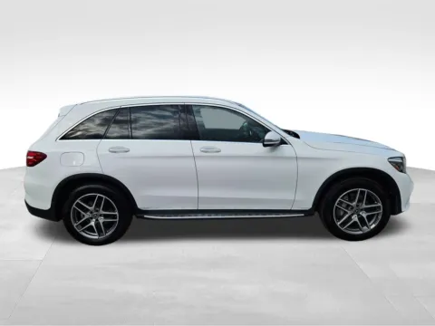 More photos of 2019 Mercedes-Benz GLC 300 at Gregg Young Chevrolet Of Plattsmouth, NE