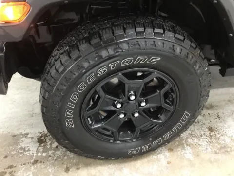 More photos of 2021 Jeep Gladiator Willys at Gregg Young Abrams Chrysler Dodge Jeep Ram, WI