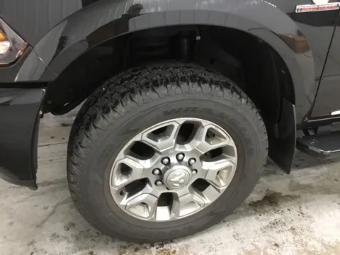 More photos of 2018 Ram 3500 Limited at Gregg Young Abrams Chrysler Dodge Jeep Ram, WI