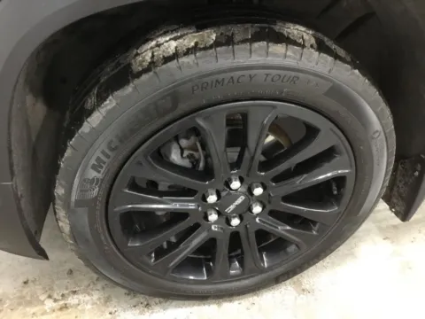 Another view of 2023 GMC Acadia SLT for sale in Abrams, WI at Gregg Young Abrams Chrysler Dodge Jeep Ram