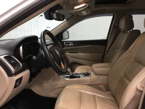 More photos of 2017 Jeep Grand Cherokee Limited at Gregg Young Abrams Chrysler Dodge Jeep Ram, WI