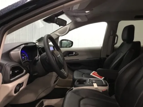 More photos of 2024 Chrysler Pacifica Touring L at Gregg Young Abrams Chrysler Dodge Jeep Ram, WI