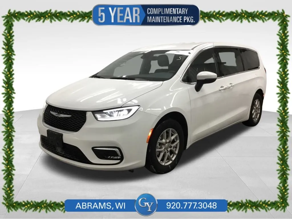 White 2023 Chrysler Pacifica Touring for sale in Abrams, WI