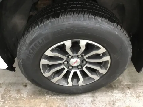 More photos of 2020 GMC Sierra 1500 AT4 at Gregg Young Abrams Chrysler Dodge Jeep Ram, WI