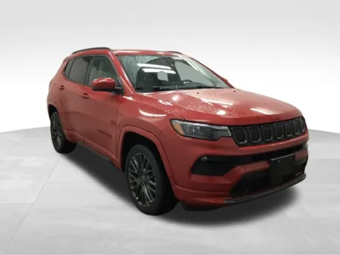 Another view of 2022 Jeep Compass Limited for sale in Abrams, WI at Gregg Young Abrams Chrysler Dodge Jeep Ram