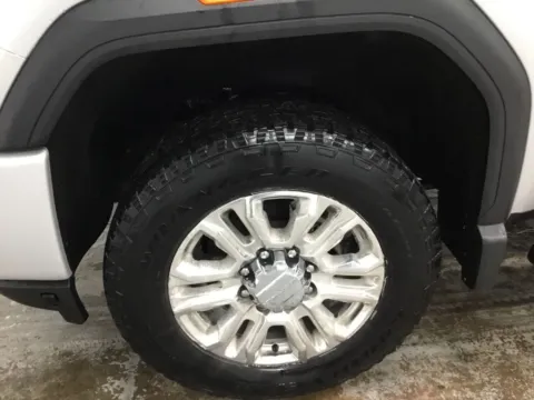 More photos of 2022 GMC Sierra 2500HD Denali at Gregg Young Abrams Chrysler Dodge Jeep Ram, WI