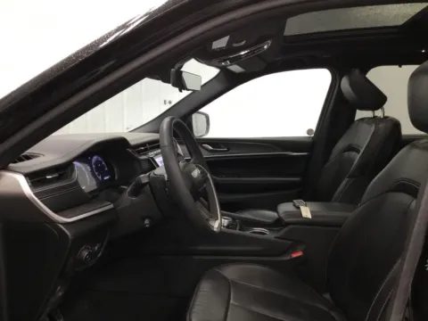 More photos of 2024 Jeep Grand Cherokee L Limited at Gregg Young Abrams Chrysler Dodge Jeep Ram, WI