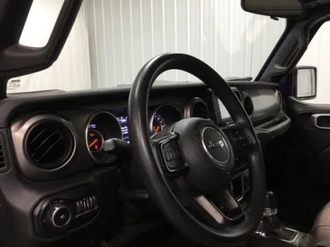 More photos of 2018 Jeep Wrangler Unlimited Sport at Gregg Young Abrams Chrysler Dodge Jeep Ram, WI
