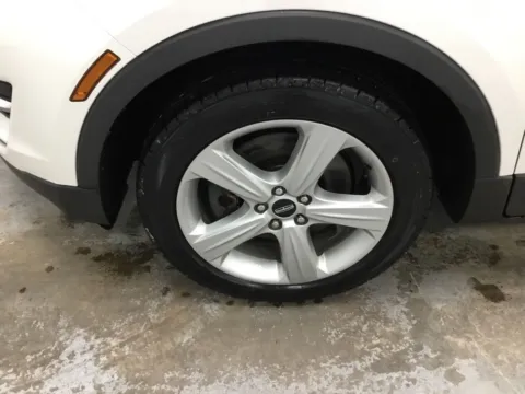 More photos of 2018 Lincoln MKC Premiere at Gregg Young Abrams Chrysler Dodge Jeep Ram, WI