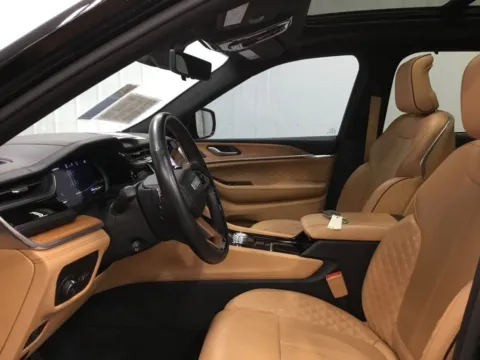 More photos of 2023 Jeep Grand Cherokee Summit Reserve at Gregg Young Abrams Chrysler Dodge Jeep Ram, WI