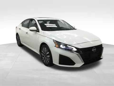 Another view of 2024 Nissan Altima 2.5 SV for sale in Abrams, WI at Gregg Young Abrams Chrysler Dodge Jeep Ram