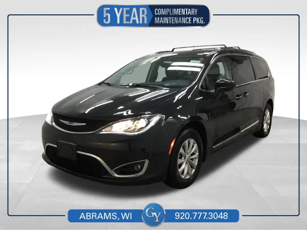 Black 2019 Chrysler Pacifica Touring L for sale in Abrams, WI