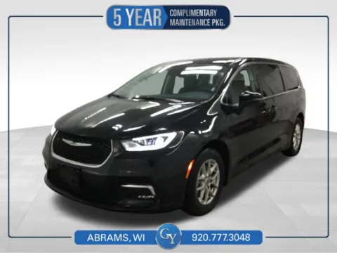 Black 2024 Chrysler Pacifica Touring L for sale in Abrams, WI