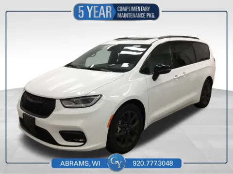 White 2025 Chrysler Pacifica Limited for sale in Abrams, WI