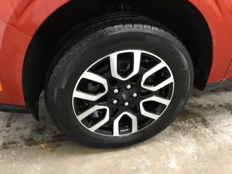 More photos of 2022 Ford Maverick Lariat at Gregg Young Abrams Chrysler Dodge Jeep Ram, WI