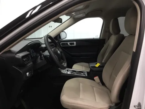 More photos of 2020 Ford Explorer at Gregg Young Abrams Chrysler Dodge Jeep Ram, WI