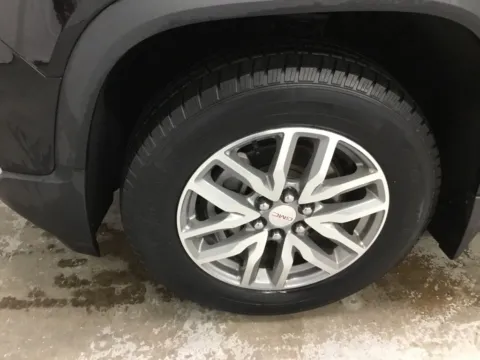 More photos of 2017 GMC Acadia SLE-2 at Gregg Young Abrams Chrysler Dodge Jeep Ram, WI