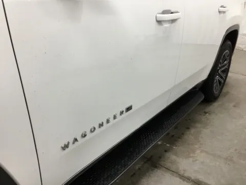 More photos of 2022 Jeep Wagoneer Series III at Gregg Young Abrams Chrysler Dodge Jeep Ram, WI