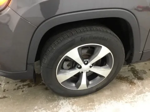 Another view of 2022 Jeep Cherokee Limited for sale in Abrams, WI at Gregg Young Abrams Chrysler Dodge Jeep Ram