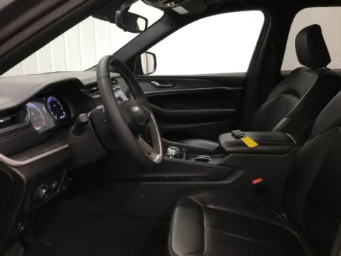 More photos of 2024 Jeep Grand Cherokee L Limited at Gregg Young Abrams Chrysler Dodge Jeep Ram, WI