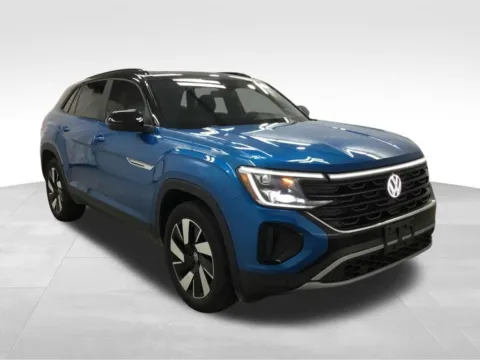 Photos of 2024 Volkswagen Atlas Cross Sport 2.0T SE w/Technology for sale in Abrams, WI at Gregg Young Abrams Chrysler Dodge Jeep Ram