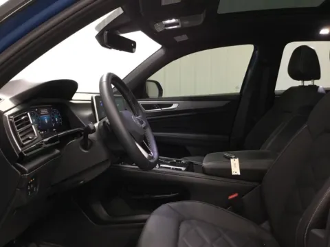 More photos of 2024 Volkswagen Atlas Cross Sport 2.0T SE w/Technology at Gregg Young Abrams Chrysler Dodge Jeep Ram, WI